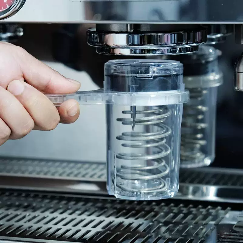 Dụng cụ vệ sinh đầu pha cà phê E61, đồ chơi khôi hài dành cho mẹ