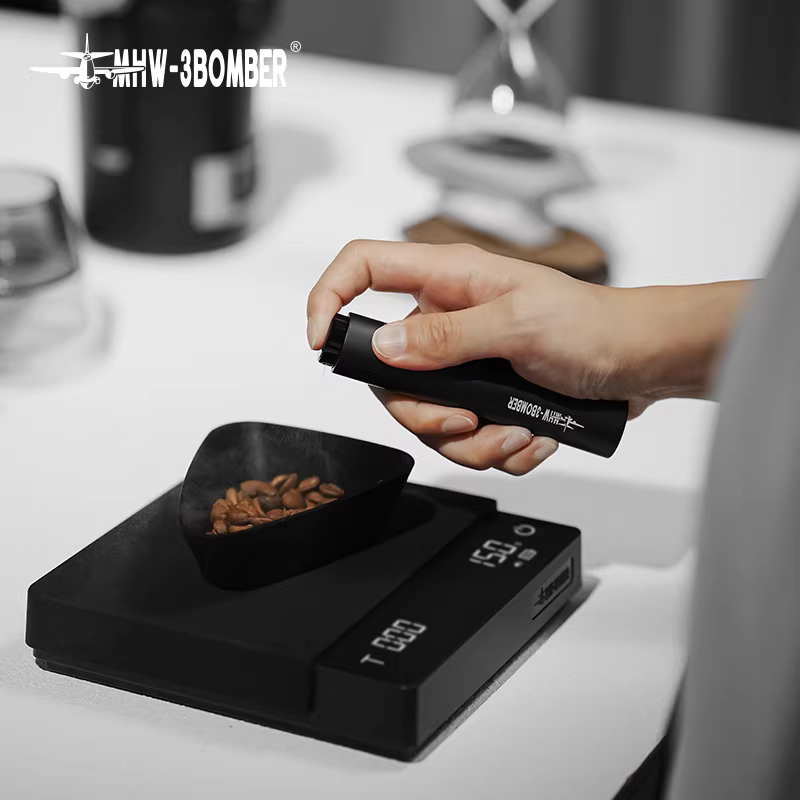 Bình xịt chống tĩnh điện Bomber MHW máy xay cà phê điện cầm tay máy xay cà phê bằng tay bình xịt bột chống tĩnh điện