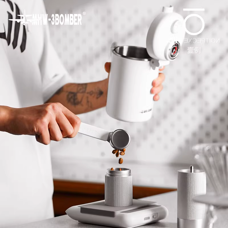 Hộp đựng cà phê dạng bom MHW có chức năng theo dõi độ ẩm, hộp đựng và bảo quản cà phê hai lớp với van xả một chiều, bình thép nhỏ.