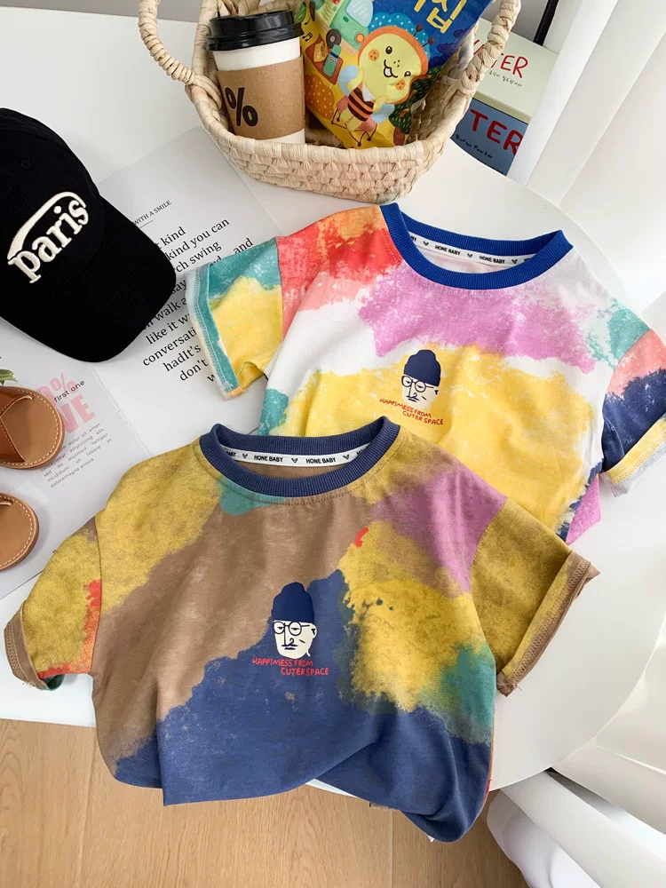 Áo thun in họa tiết tie-dye trẻ em hè 2025, thời trang trẻ em mới, áo bé trai phong cách mực Hàn Quốc, chất liệu cotton nguyên chất, tay ngắn