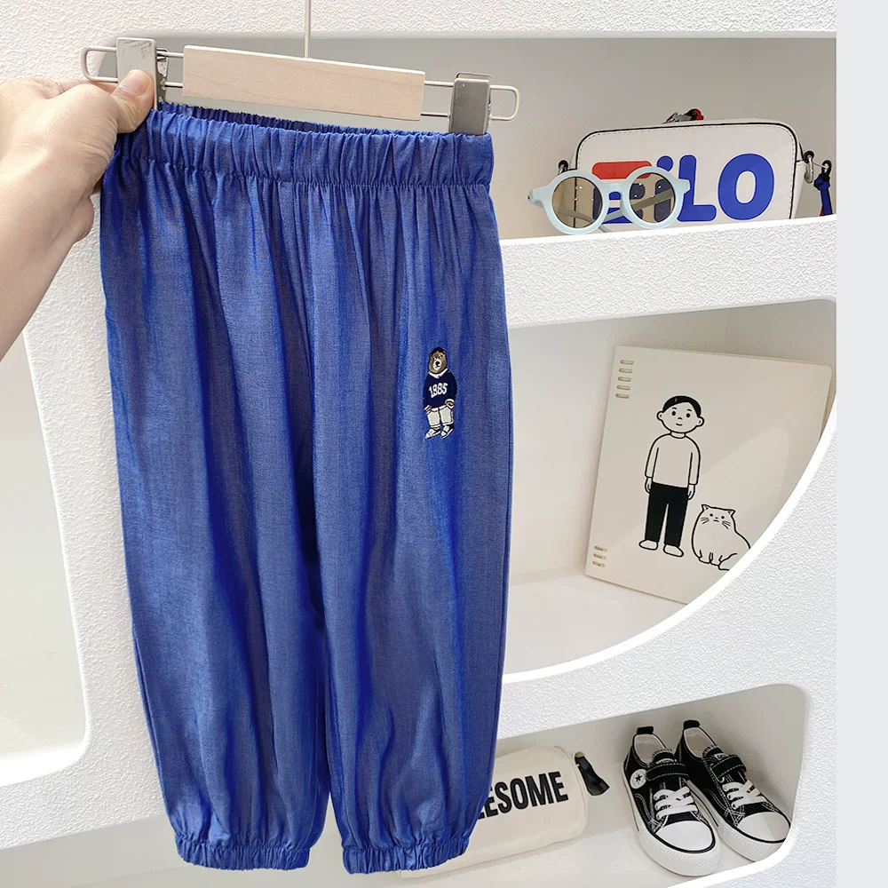 Quần jogger mỏng thoáng khí cho bé trai mùa hè quần trẻ em thường ngày quần rộng rãi họa tiết gấu denim chống muỗi thời trang