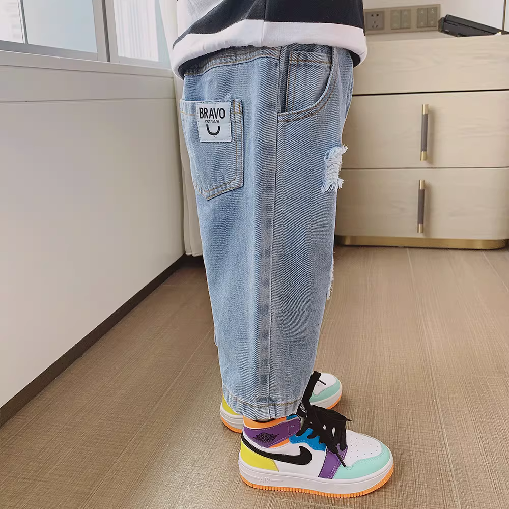 Quần jean bé trai hè 2025, quần trẻ em ống lửng mới, quần thường ngày, quần bé mỏng dài trung bình mặc ngoài trời