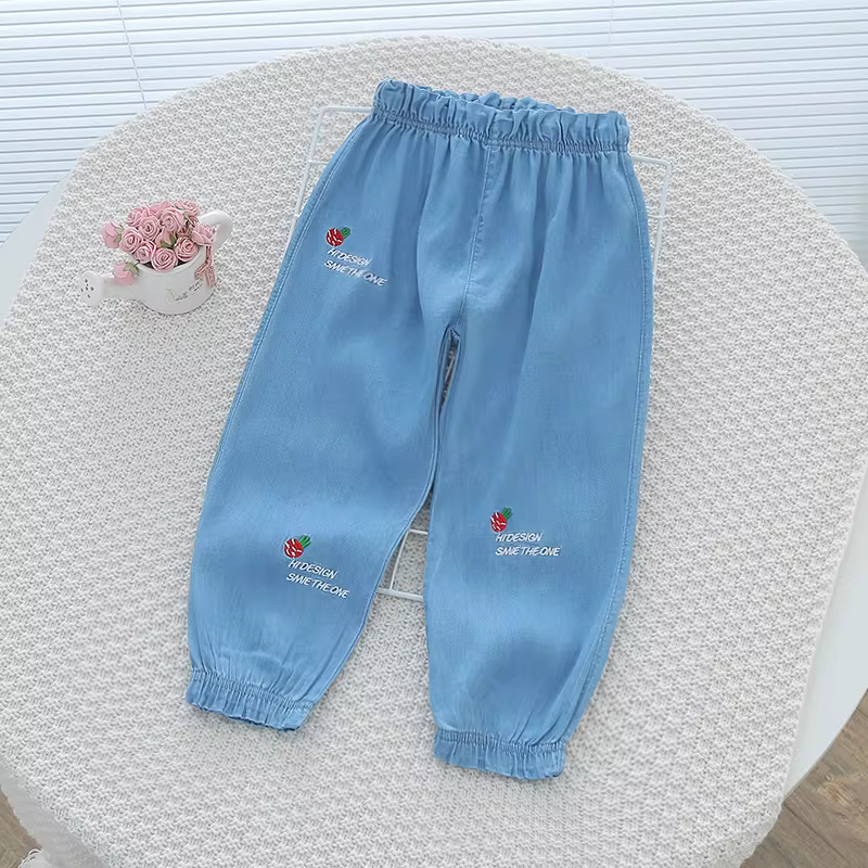 Quần denim Tencel trẻ em, quần chống muỗi chín phần, kiểu mới hè 2025, quần dài thun thêu mỏng cho bé gái