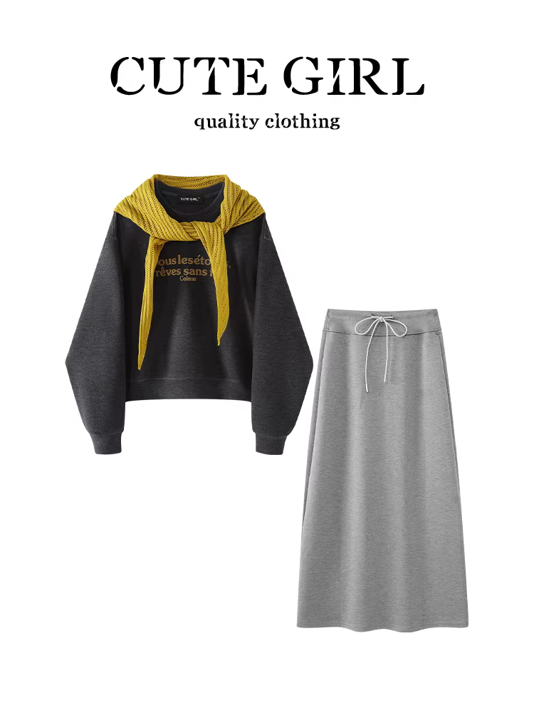 CuteGirl mặc một bộ trang phục mùa thu thanh lịch và sang trọng, bao gồm áo len màu xám đậm có khăn choàng và bộ váy chữ A.