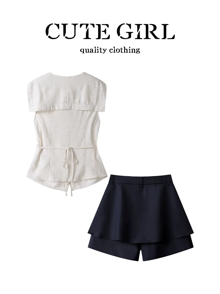 Bộ đồ hai mảnh gồm áo vest không tay kiểu preppy cổ áo hải quân, eo thon, và quần short ống rộng lưng cao dành cho nữ mùa hè