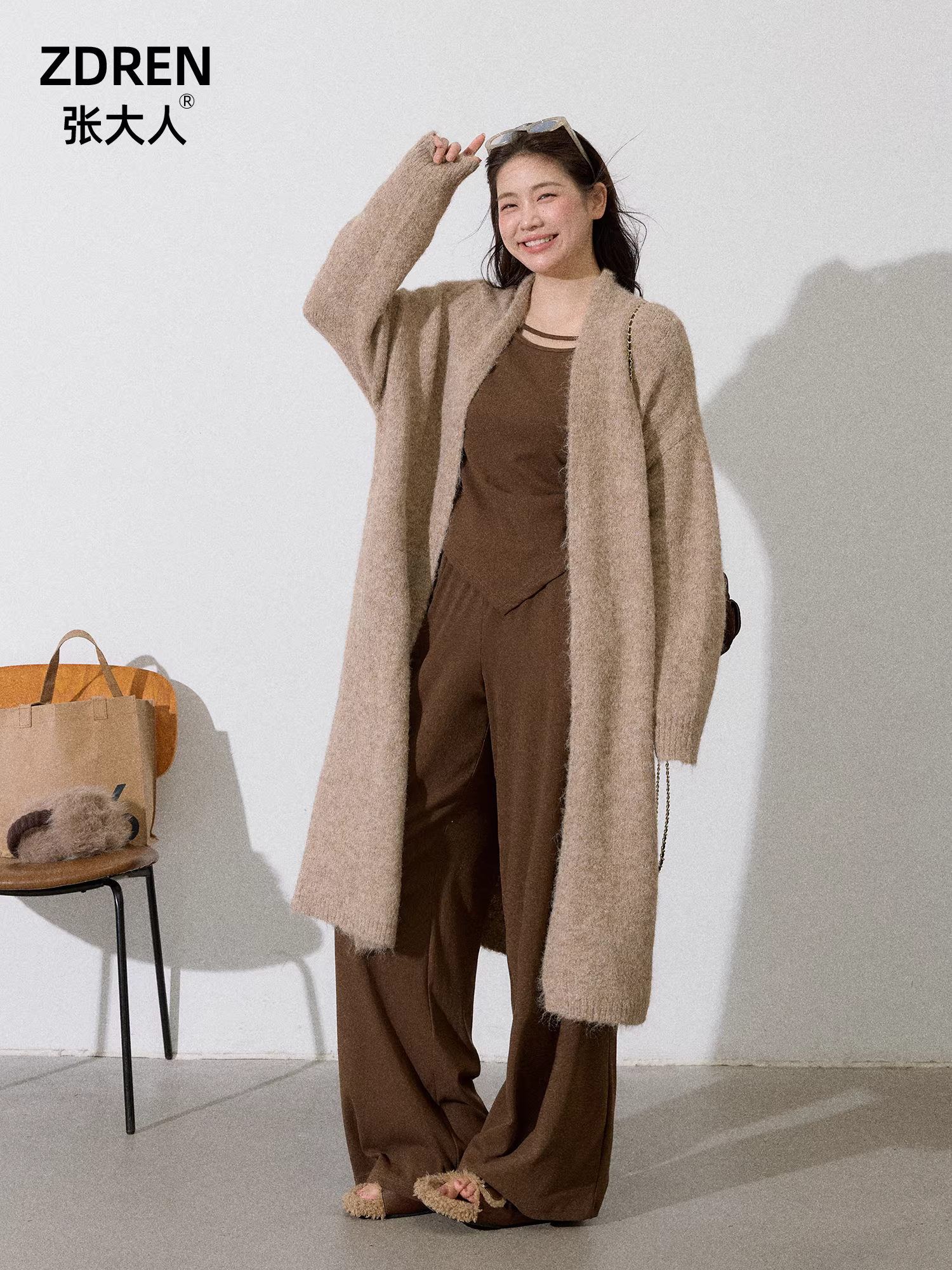 Quần áo nữ cỡ lớn dành cho người lớn, bộ đồ giảm béo cho phụ nữ mũm mĩm, nhẹ nhàng và thanh lịch, áo khoác len phong cách cổ điển, khăn choàng dệt kim.