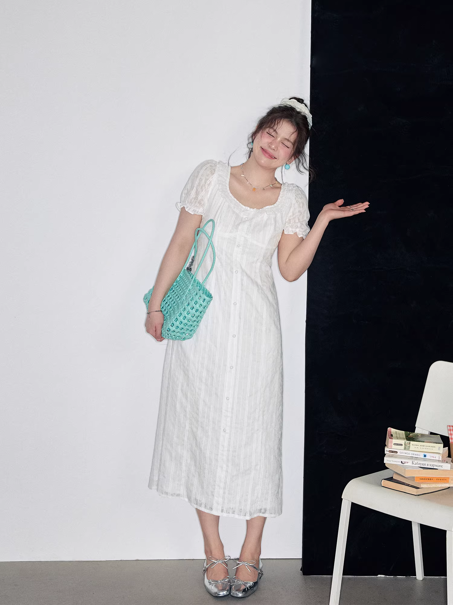 Quần áo nữ cỡ lớn Zhang Daren mùa hè 2025 dành cho phụ nữ hơi mũm mĩm, đầm tôn dáng và thanh lịch, đầm trắng Platycodon Moonlight.