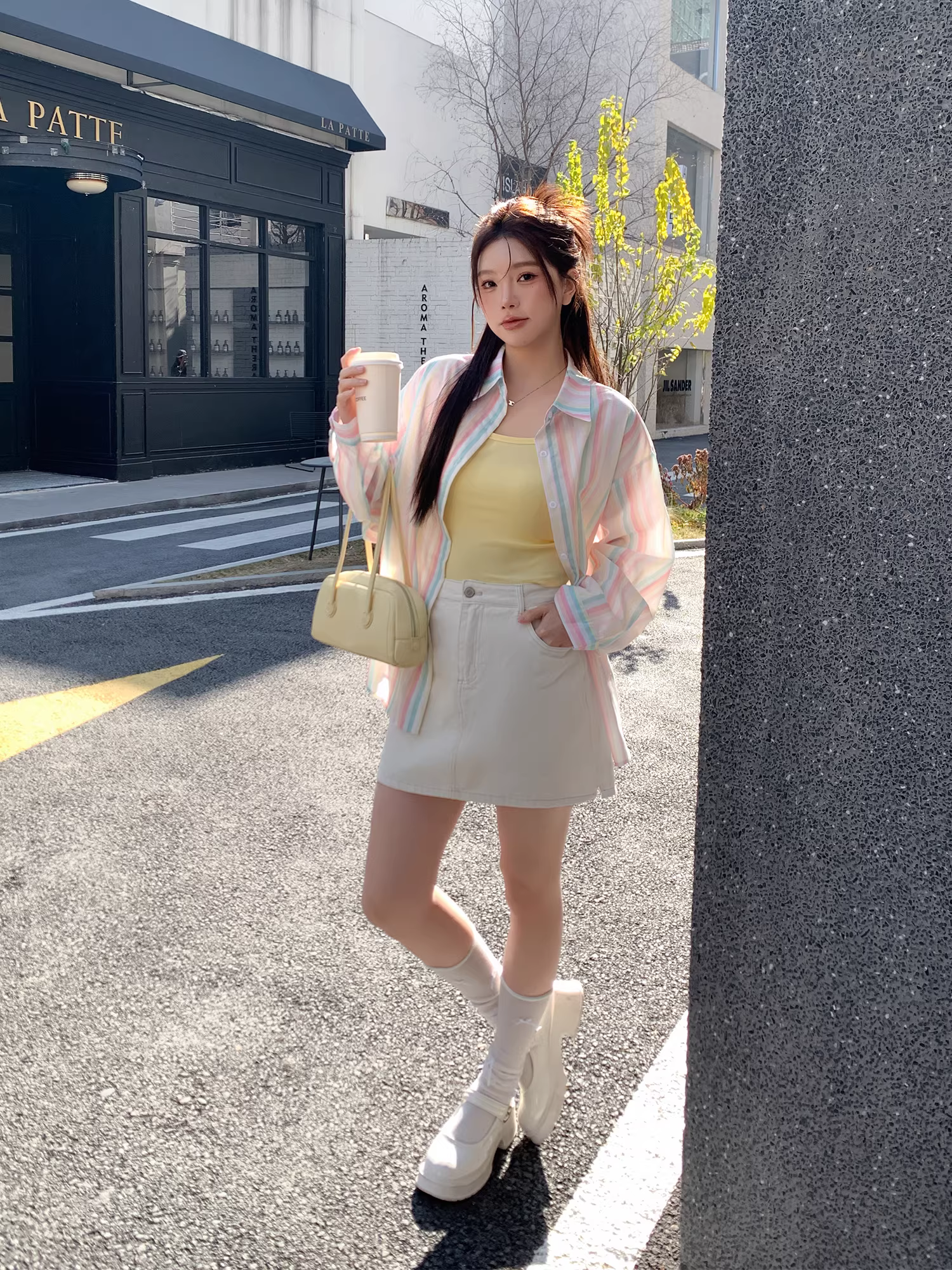 Bộ quần áo thu đông cỡ lớn dành cho nữ của Zhang Daren, dành cho các cô gái mũm mĩm, gồm áo kiểu dáng ôm dáng và chân váy denim cạp cao.