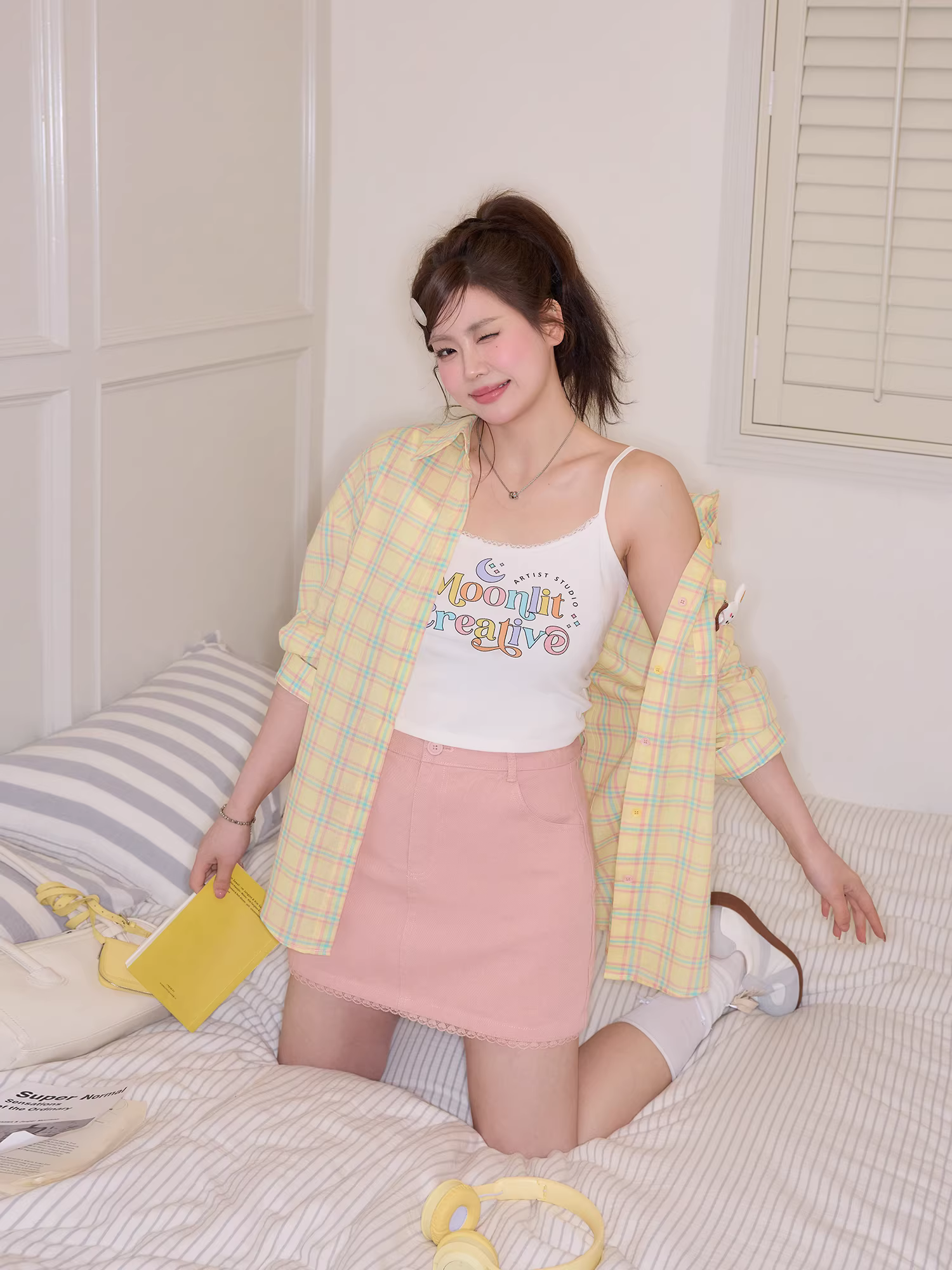 Bộ trang phục mùa thu dành cho nữ cỡ lớn, áo camisole ôm dáng, áo khoác chống nắng, chân váy tôn dáng