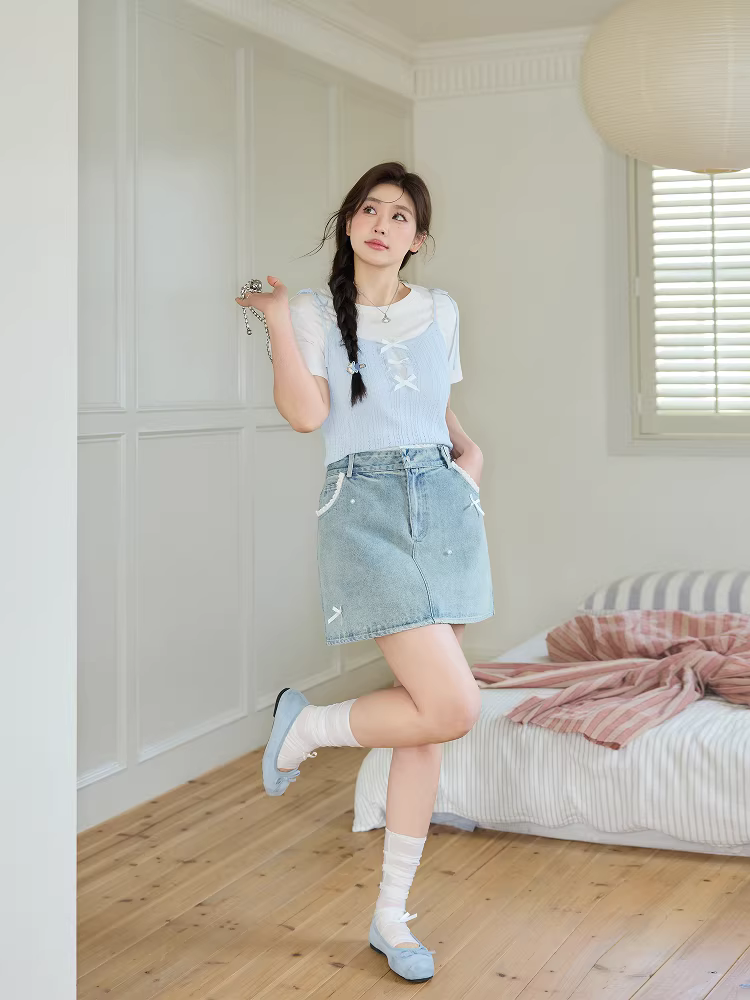 Bộ quần áo mùa hè cỡ lớn dành cho nữ của Zhang Daren dành cho phụ nữ mũm mĩm, giúp thon gọn, tươi trẻ và trẻ trung, áo thun ngắn tay, váy denim lưng cao.