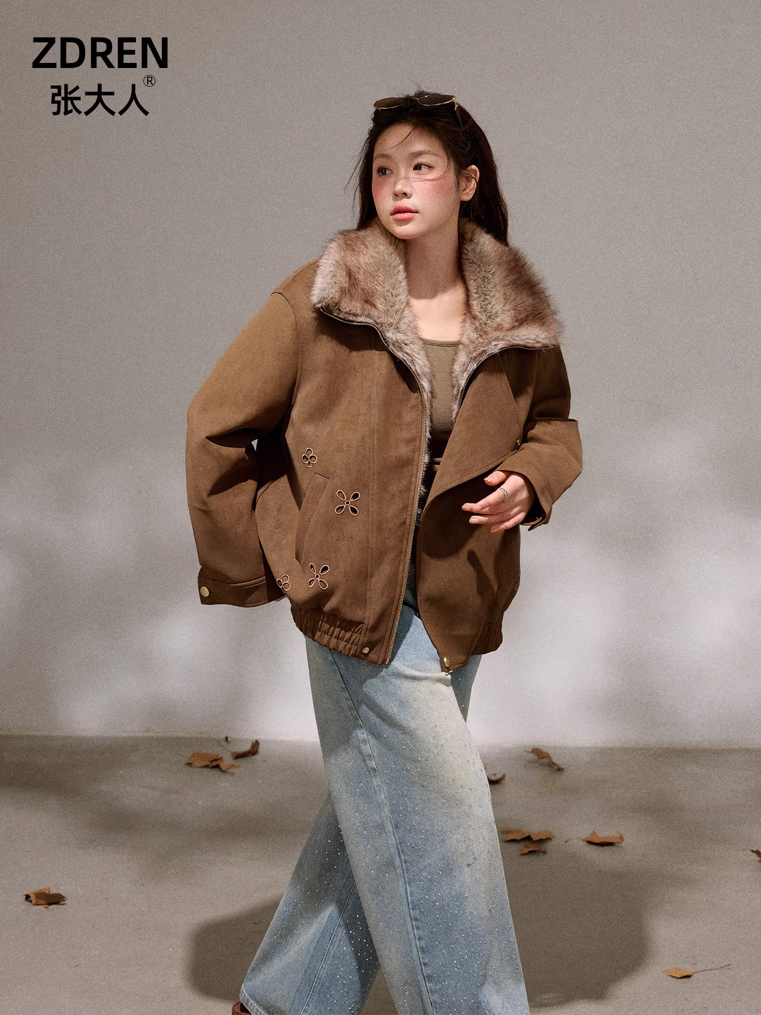 Quần áo nữ cỡ lớn mới của Zhang Daren dành cho những cô gái mũm mĩm, áo khoác màu nâu sẫm sang trọng kiểu dáng cổ điển mùa đông kiểu Hàn Quốc.