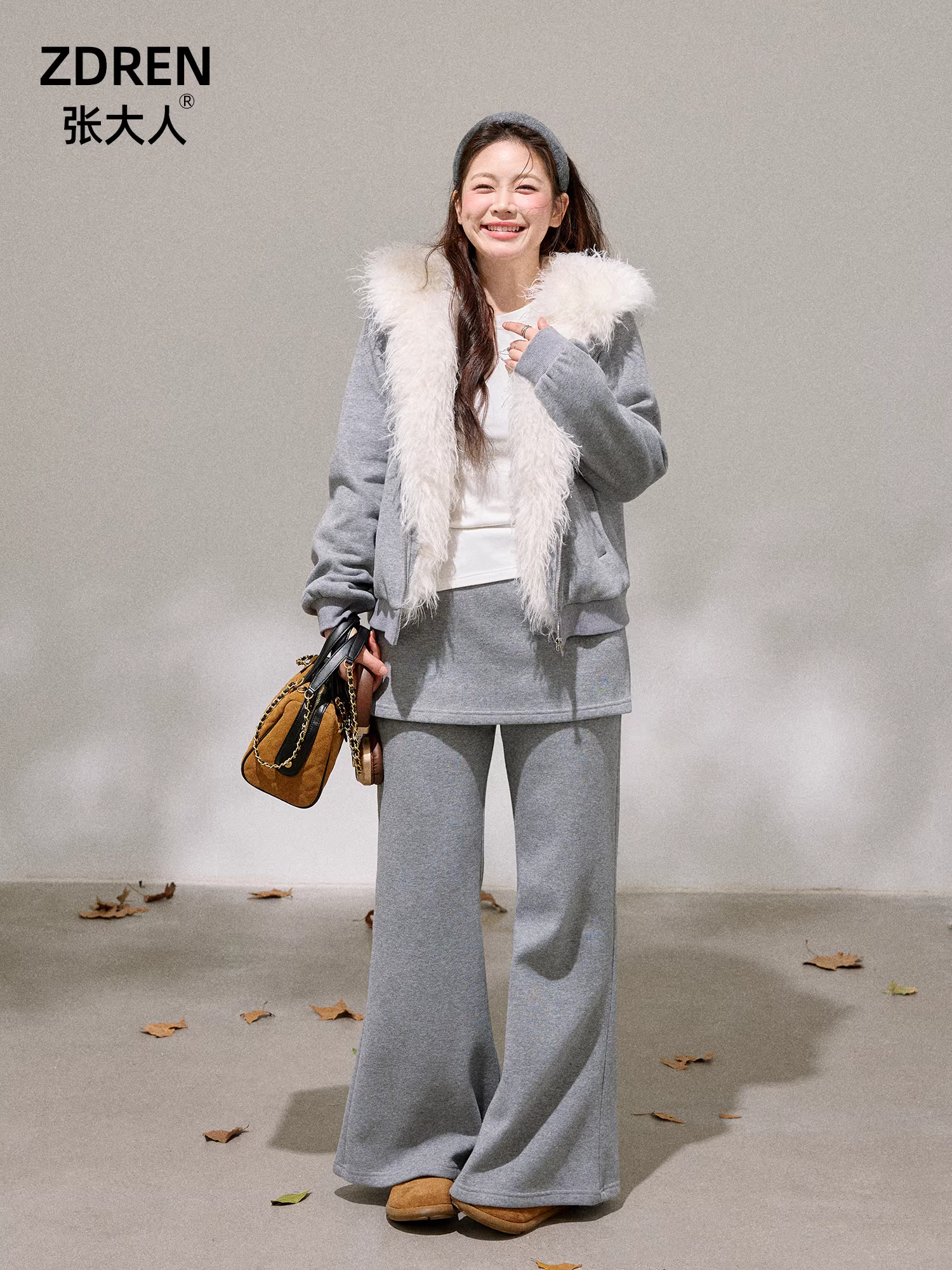 Quần áo nữ cỡ lớn dành cho người lớn, hơi mũm mĩm, phong cách Hàn Quốc, giảm béo mùa đông, phong cách tiền cổ điển, bộ áo khoác nhung màu xám và quần thường ngày.