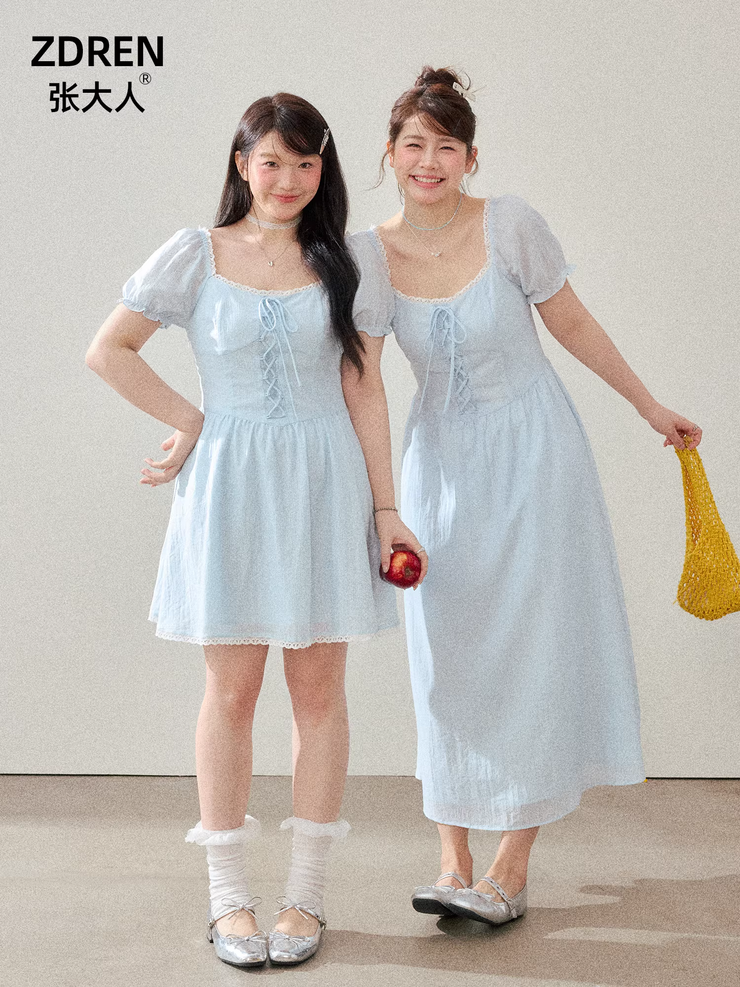 Quần áo nữ cỡ lớn dành cho các cô gái mũm mĩm, đầm mùa hè kiểu dáng ngọt ngào đi biển, cổ vuông, viền ren, tôn dáng.