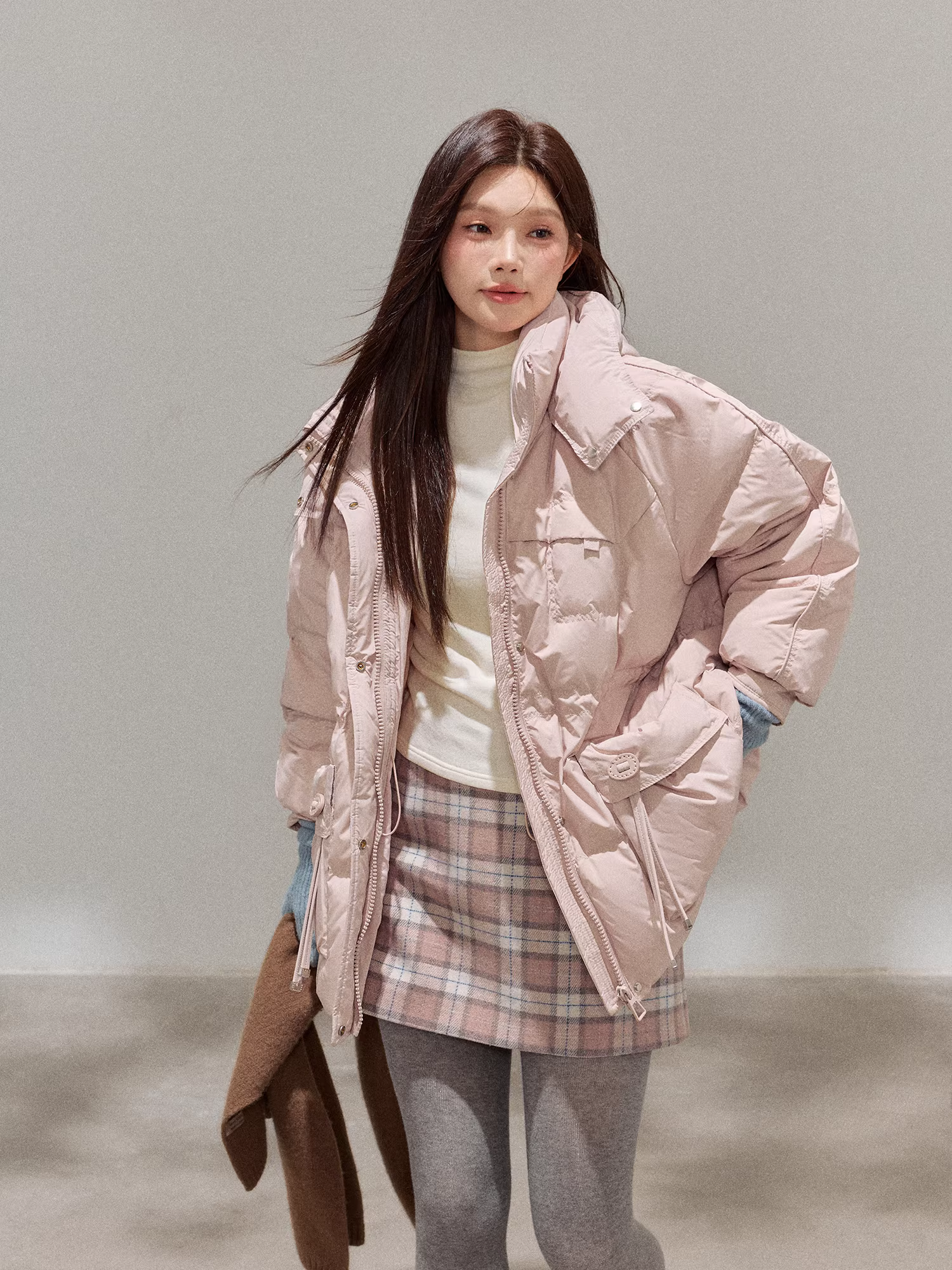 Quần áo nữ cỡ lớn dành cho người lớn, váy ngắn thẳng kẻ sọc hồng len cao cấp kiểu Hàn Quốc mới mùa thu đông.