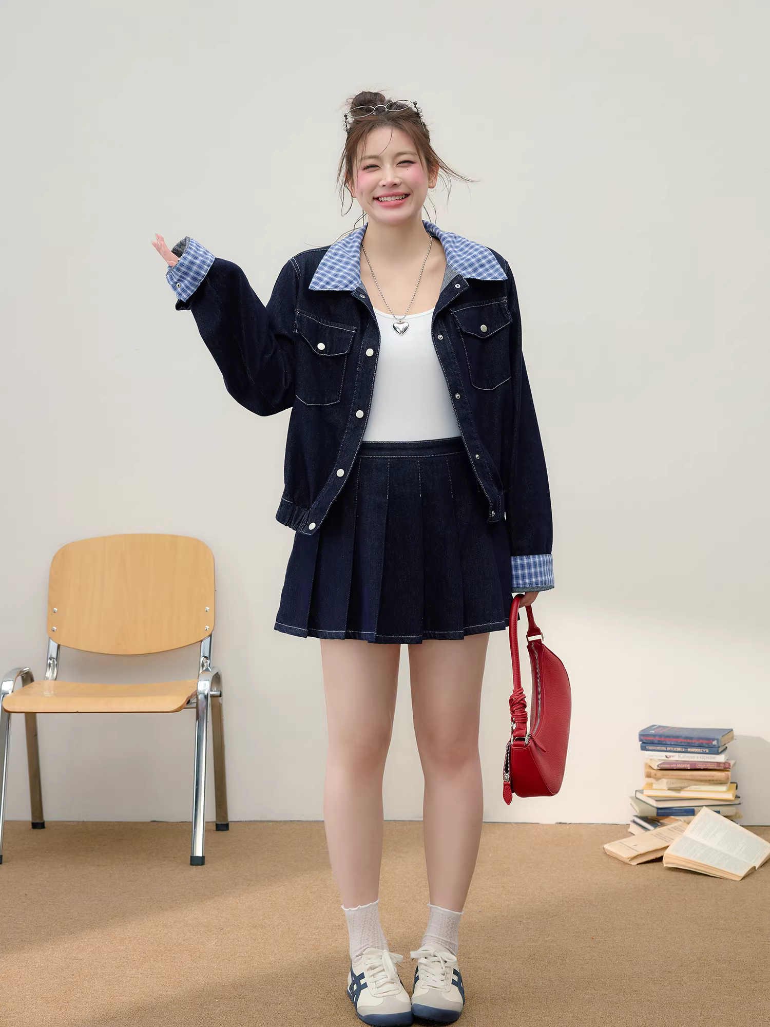 Quần áo nữ cỡ lớn dành cho người lớn, trang phục giảm béo cho các cô gái mũm mĩm, phong cách ngọt ngào và cá tính, cổ áo kẻ sọc, áo khoác denim cổ điển, bộ váy xếp ly.