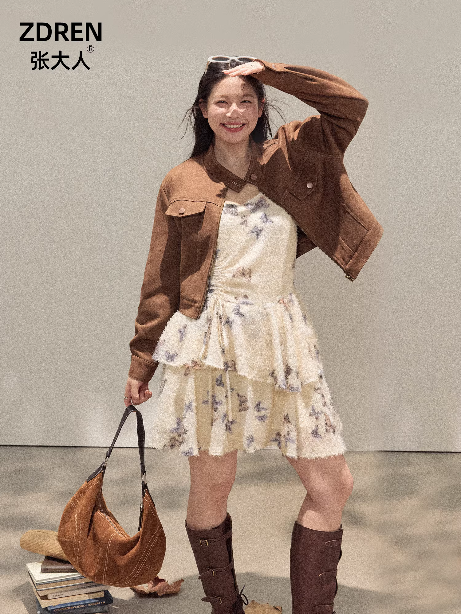 Bộ quần áo thu đông mới của Zhang Daren dành cho phụ nữ có thân hình hơi mũm mĩm, áo khoác da tôn dáng và váy thiết kế thời trang.