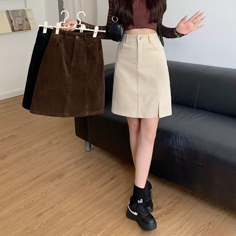 Váy midi chất liệu corduroy size lớn dành cho nữ, váy ngắn dáng chữ A xẻ tà cao eo mùa thu đông, váy bút chì che bụng ôm hông.