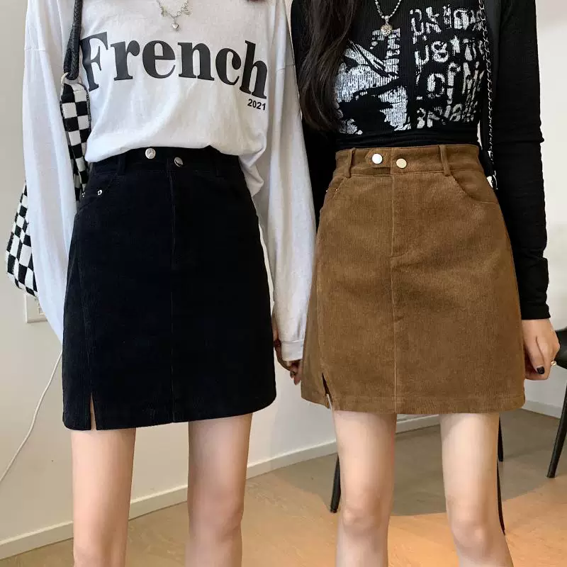 Váy nhung kẻ sọc nâu cổ điển cỡ lớn dành cho nữ mùa thu đông 2023, kiểu dáng ôm sát, xẻ tà, dáng chữ A, tôn dáng, ngắn.