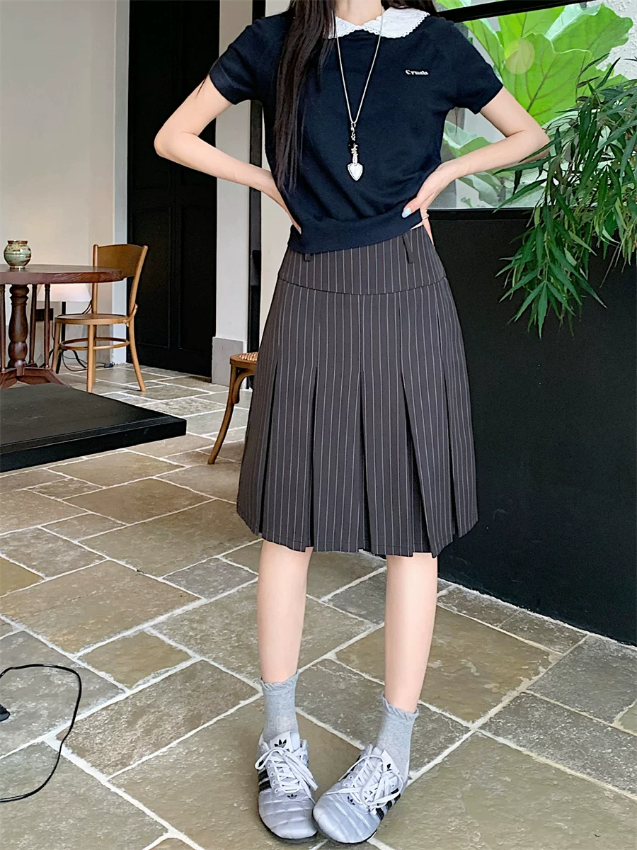 Váy sọc cao cấp dành cho nữ, kiểu mới hè 2025, váy xếp ly dáng suông size lớn, váy midi chữ A cao eo tôn dáng.