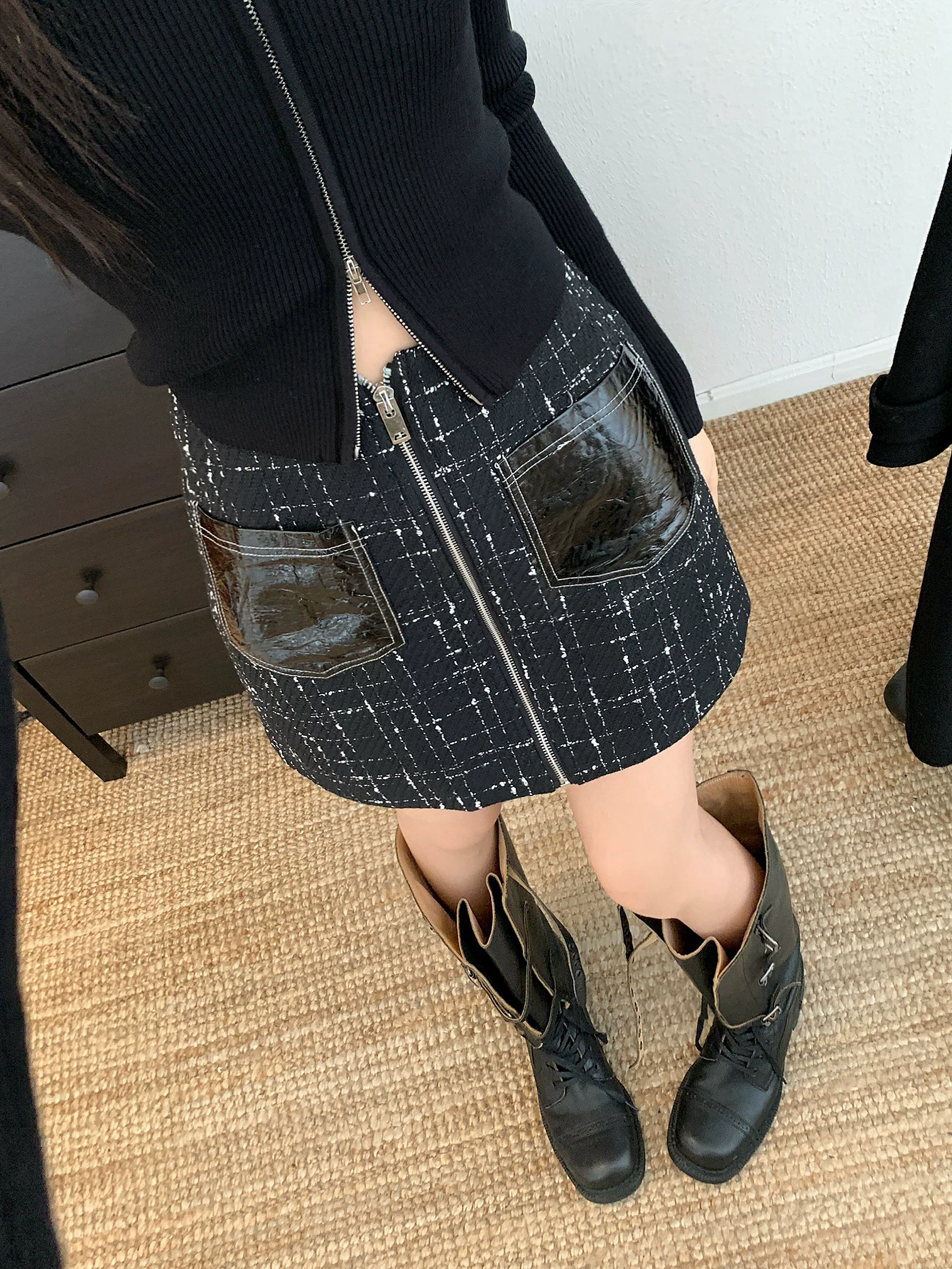 Váy bút chì dáng chữ A chất liệu tweed size lớn cho nữ, kiểu mới thu đông 2025, cạp cao, tôn dáng, phù hợp với người nhỏ nhắn.