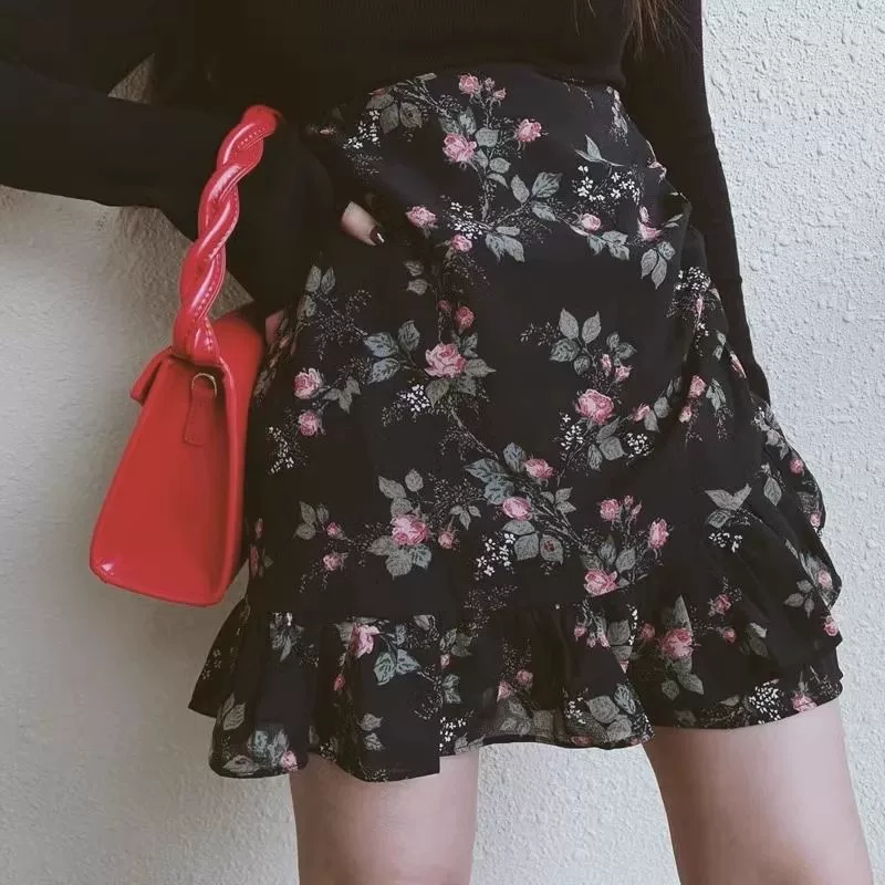 Váy midi hoa nhí size lớn cho nữ, váy chữ A mùa hè dành cho phụ nữ có đường cong, váy cạp cao, che bụng, ôm hông với chân váy ngắn bằng vải chiffon xếp ly.