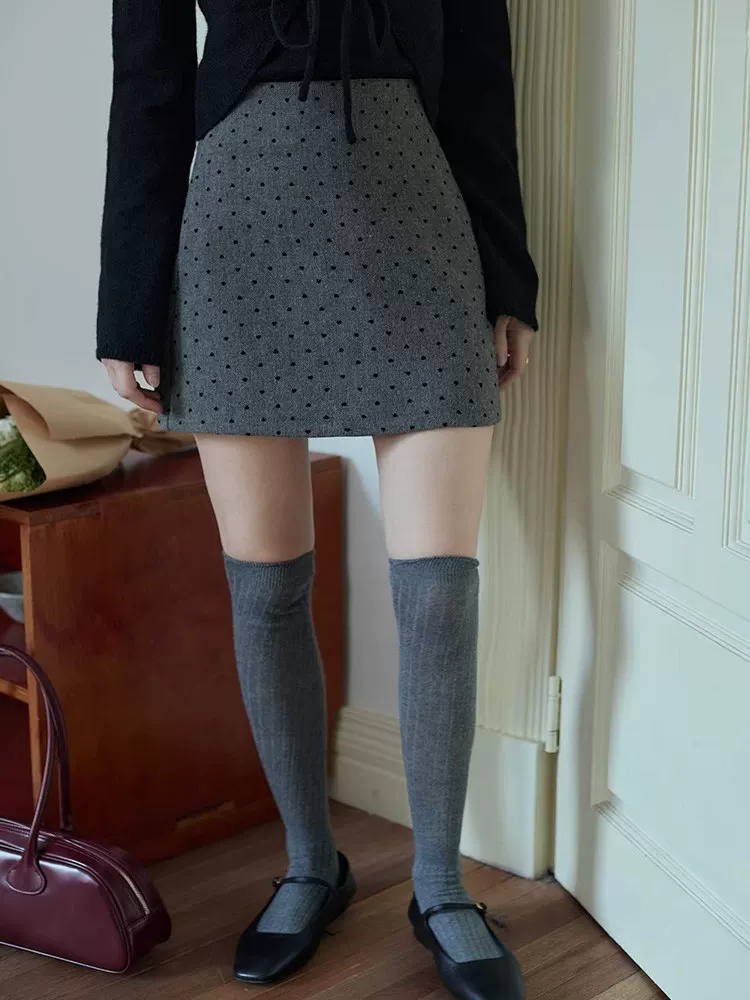 Váy len chấm bi màu xám cổ điển dành cho nữ mùa thu đông, cỡ lớn, lưng cao, che hông, váy chữ A, váy len ngắn thon gọn