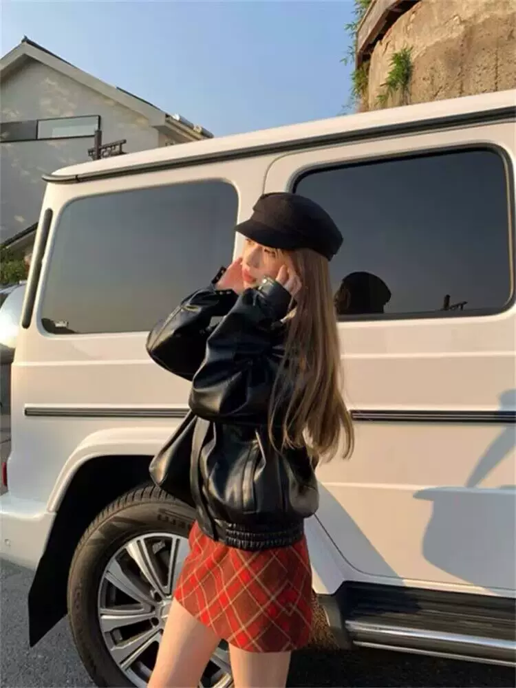 Váy len kẻ sọc đỏ cổ điển kiểu Mỹ dành cho nữ trong mùa thu đông, thiết kế cỡ lớn, lưng cao, che hông, váy ngắn chữ A