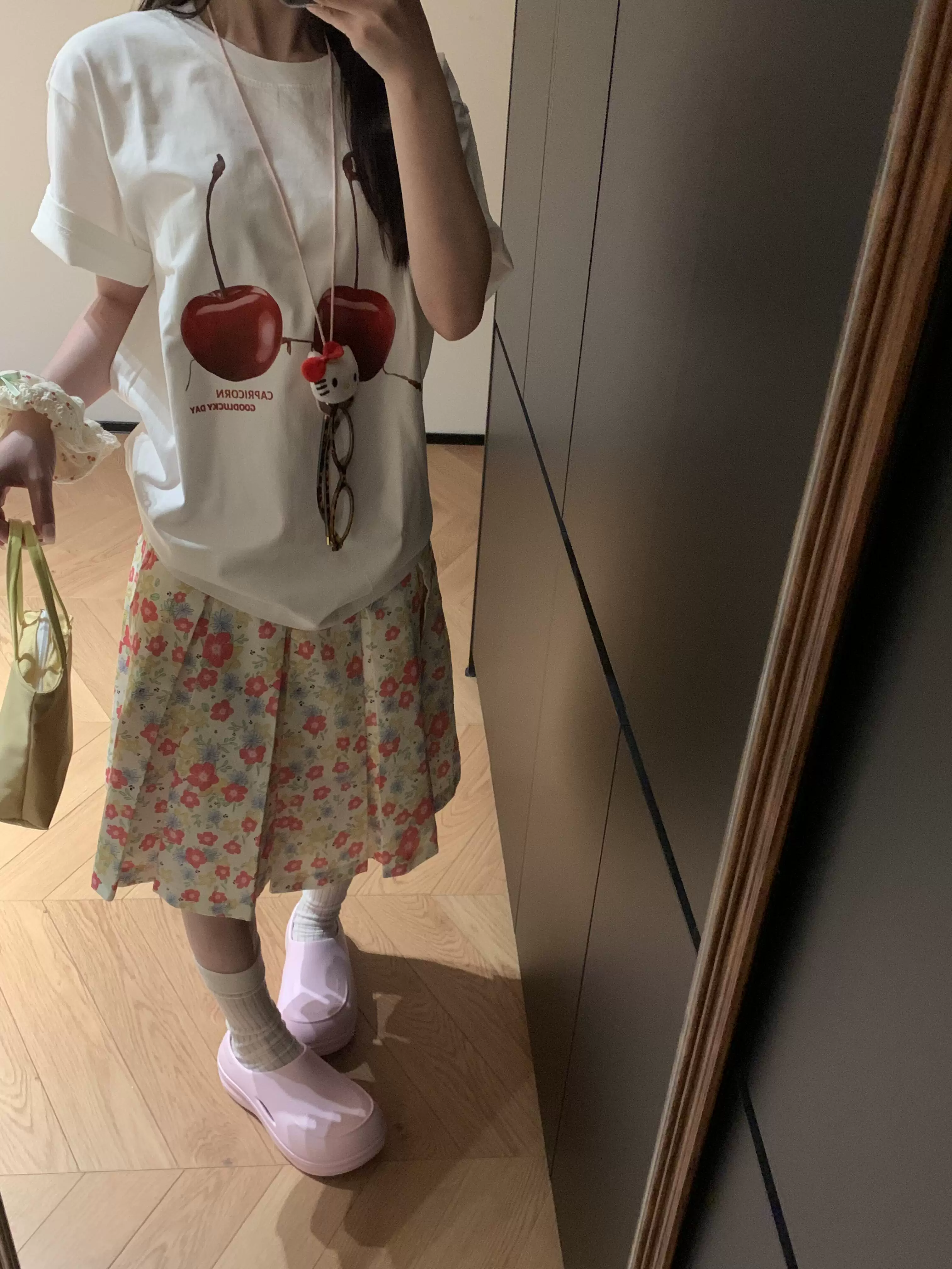 Váy xếp ly hoa hồng phong cách retro Mỹ dành cho nữ, mùa hè 2025, kiểu dáng đa năng, chất liệu thường ngày, lưng cao, dài ngang đùi