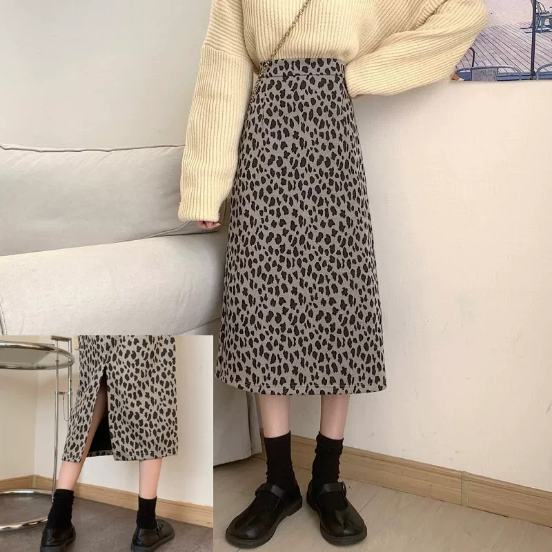 Váy midi dáng chữ A xẻ tà họa tiết da báo cổ điển cỡ lớn dành cho nữ, mùa thu đông, tôn dáng, che hông, chất liệu mềm mại.