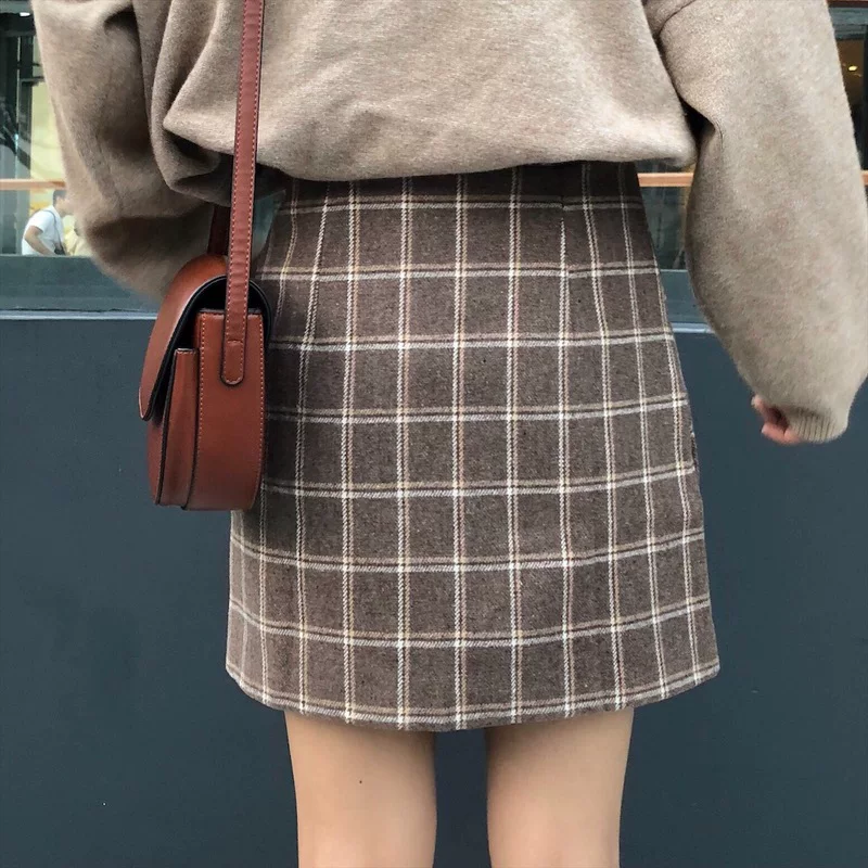 Váy len kẻ sọc 2022 mùa thu đông mới cỡ lớn váy ngắn Váy chữ A váy kẻ sọc nữ váy bút chì