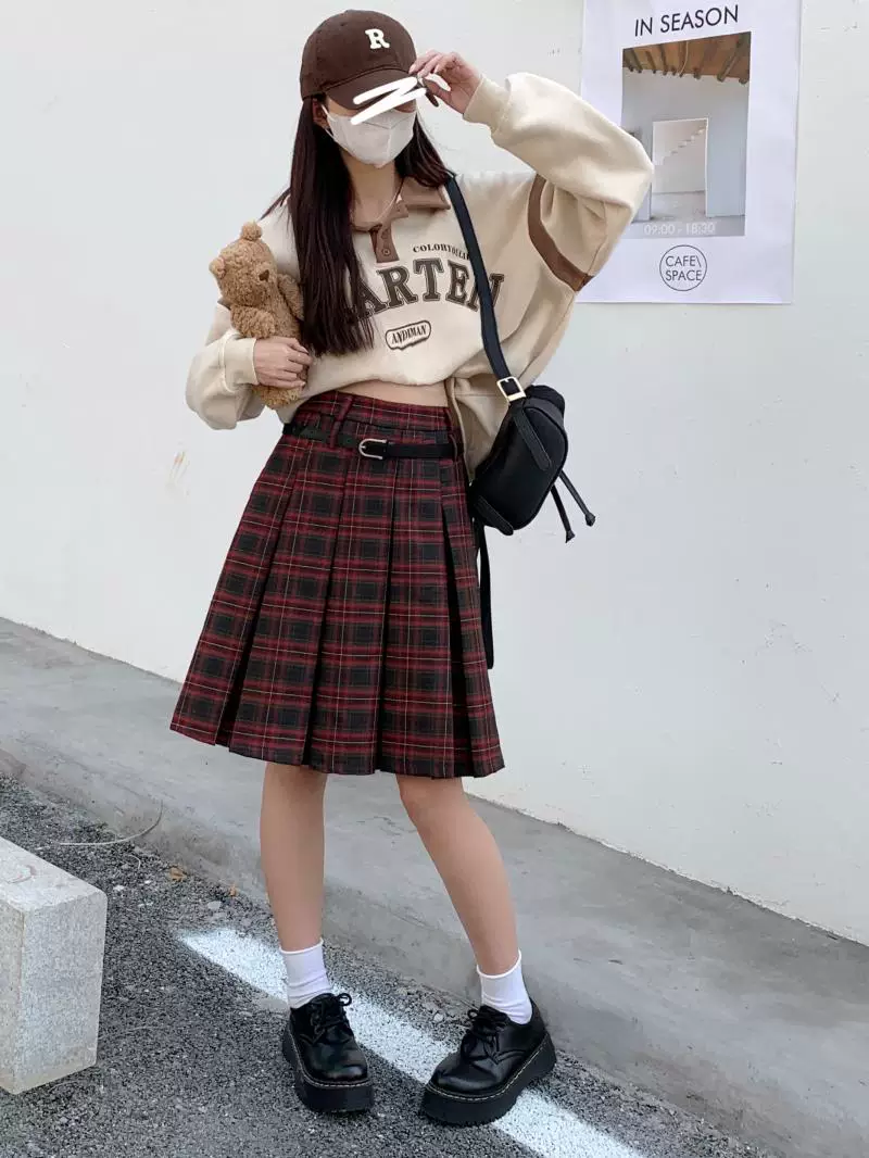 Váy xếp ly lưng cao kẻ sọc đỏ dành cho nữ mùa thu đông 2022 thiết kế mới lạ váy dài vừa phải váy chữ A váy dù