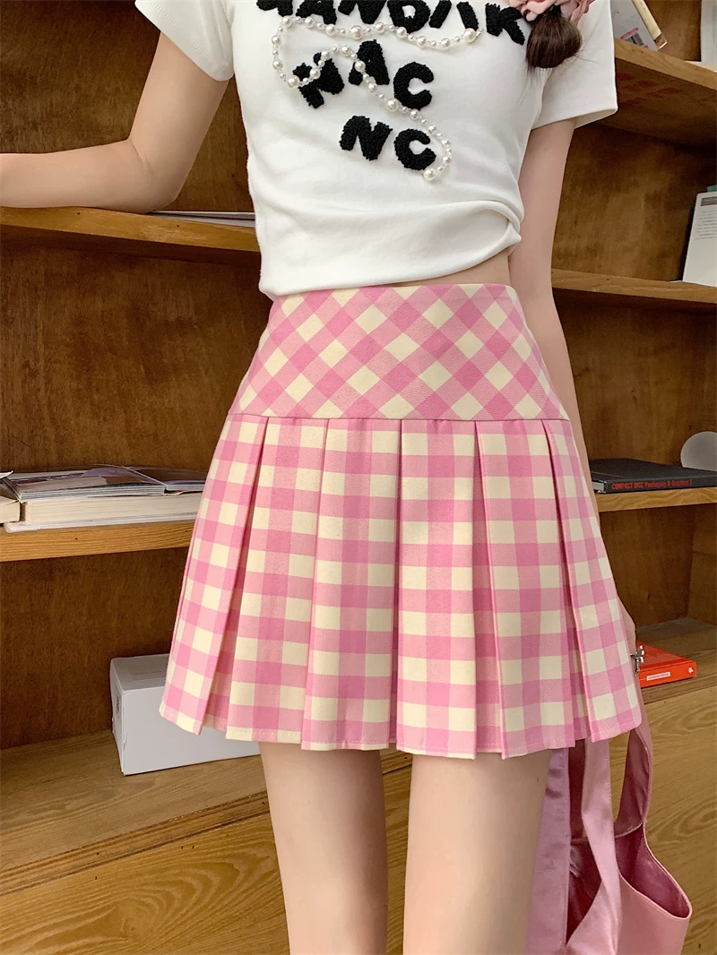 Váy xếp ly lưng cao kẻ sọc hồng cỡ lớn, váy kẻ sọc dopamine mùa hè dành cho nữ, váy ngắn chữ A thon gọn