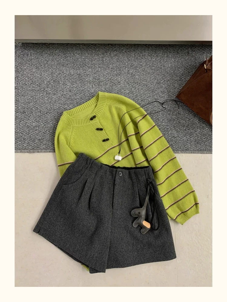 Quần short len ​​chấm bi cỡ lớn dành cho nữ, mùa thu đông, quần ống rộng màu xám lưng cao, quần suông co giãn chữ A tôn dáng, quần ống loe.