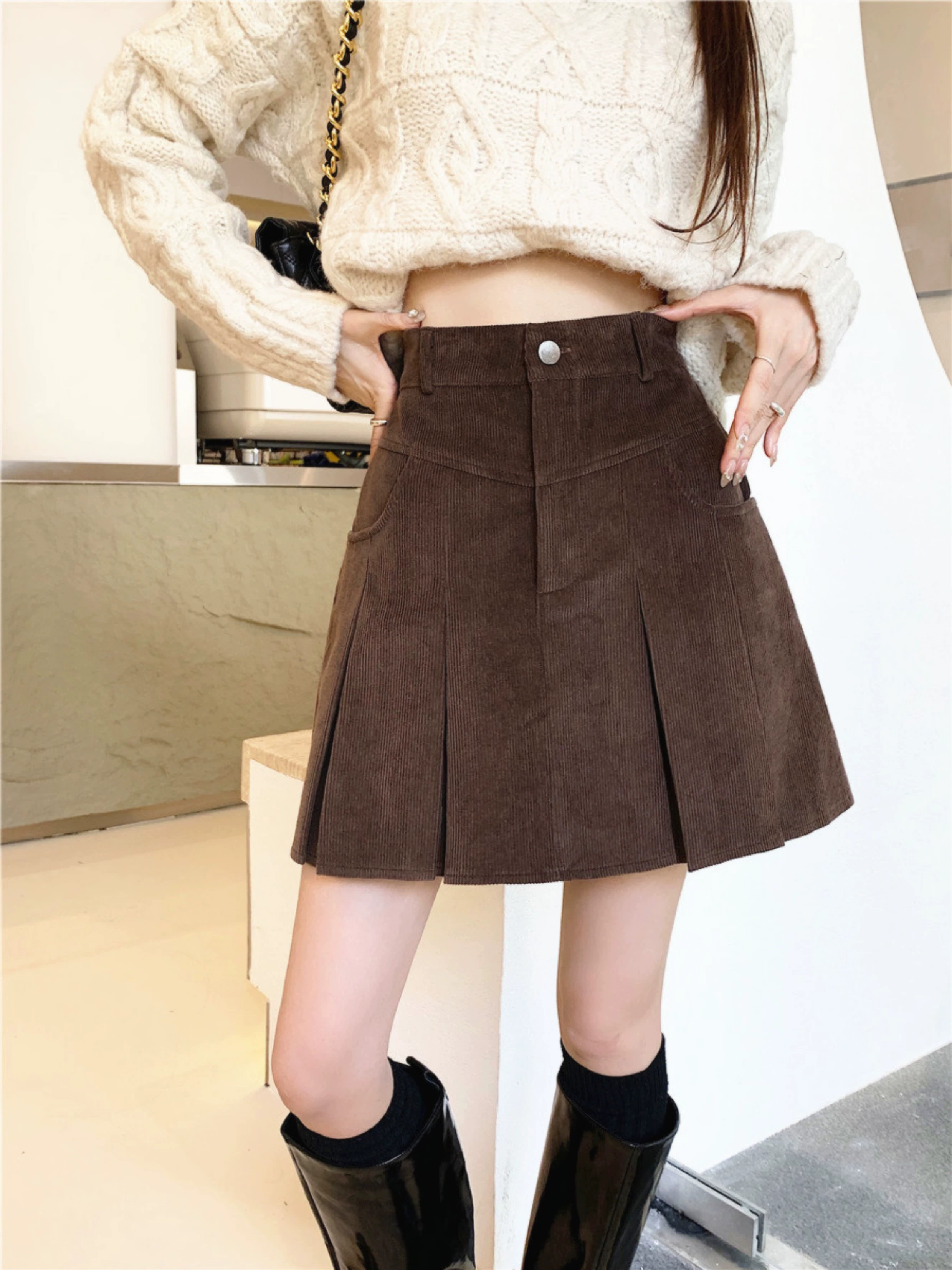 Váy xếp ly bằng vải nhung cỡ lớn dành cho nữ, mùa thu đông, chống lộ, váy ngắn phong cách preppy, thiết kế lưng cao, váy chữ A.