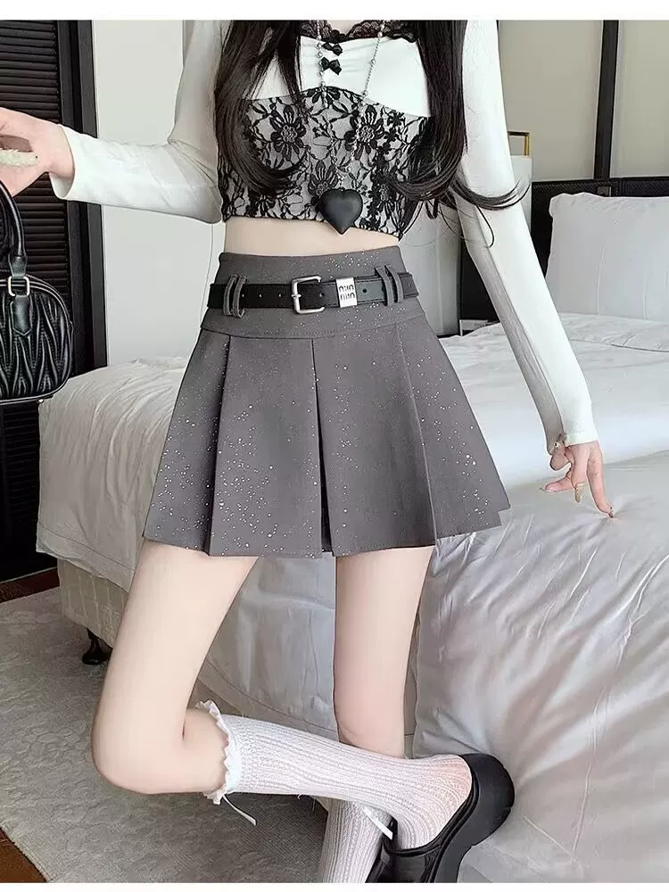 Váy xếp ly sequin màu xám cỡ lớn dành cho nữ, váy chữ A chống lộ eo cao, dáng ôm, mùa xuân hè, kiểu váy ngắn.