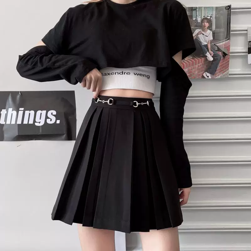 Chân váy xếp ly thiết kế size lớn, chân váy ngắn dáng chữ A cao eo tôn dáng mùa thu đông 2025 dành cho các cô nàng mũm mĩm.