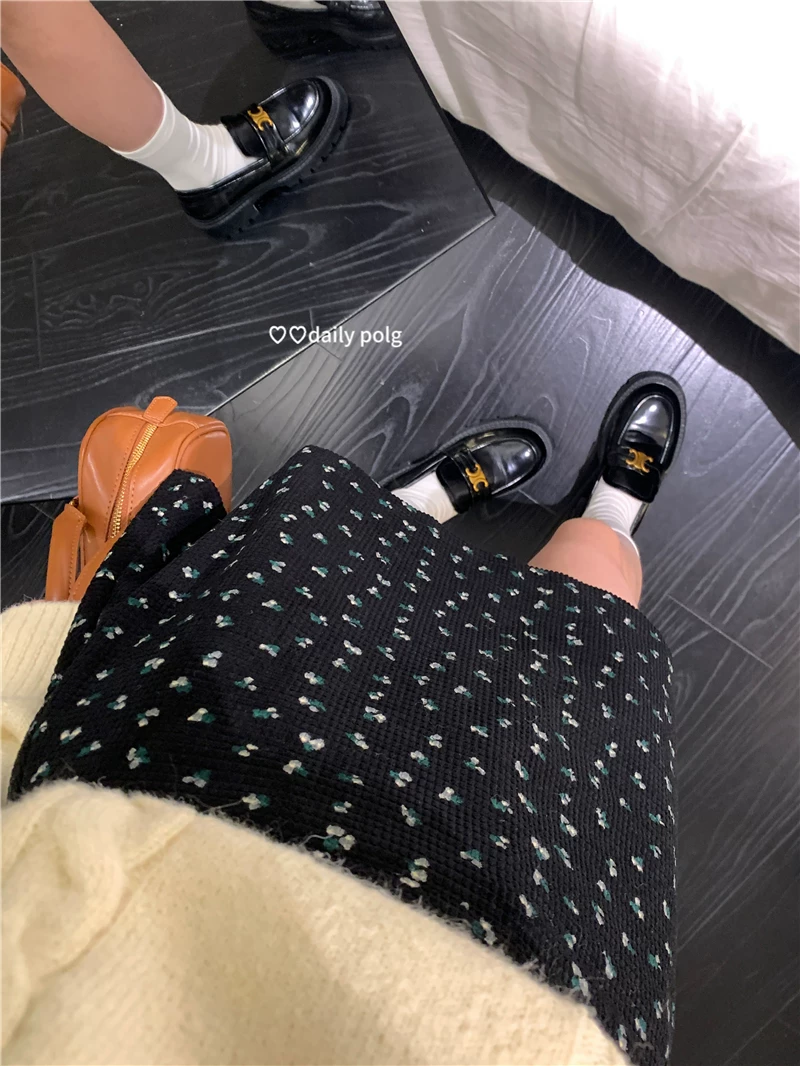 Váy xòe hoa vintage cỡ lớn dành cho nữ, quần váy ngắn chữ A lưng cao mùa xuân, váy che hông nhỏ nhắn, váy dù.