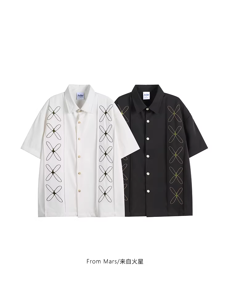 Áo sơ mi ngắn tay dáng rộng thêu phong cách cổ điển Trung Hoa hình cỏ bốn lá từ sao Hỏa