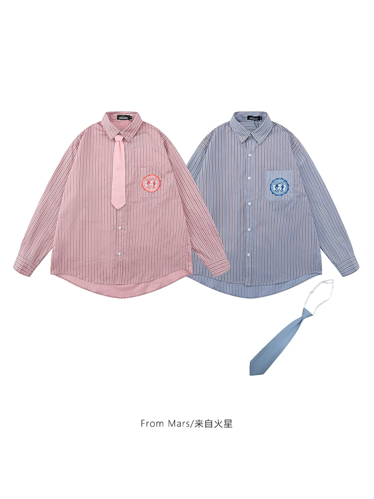 Từ sao Hỏa đang dẫn đầu, phong cách preppy, áo sơ mi dài tay có dây buộc hình gấu, kiểu dáng rộng rãi, mặc cho cặp đôi