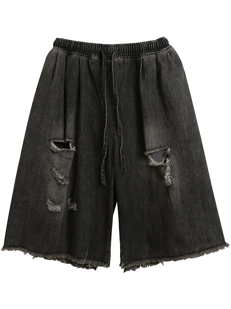 Từ sao Hỏa, mùa hè đã đến với những chiếc quần short denim dáng rộng, thiết kế rách và xù theo phong cách Mỹ dành cho nam và nữ.
