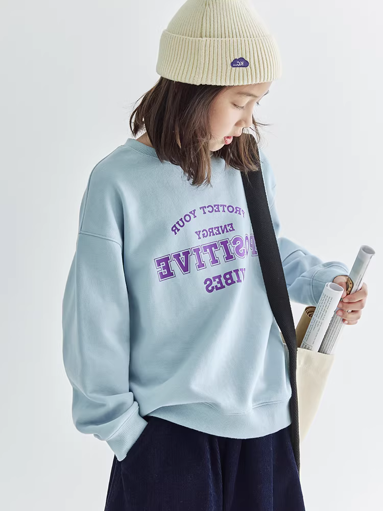 Áo thun nỉ in chữ cổ tròn thu đông 2025 kiểu Mỹ cổ điển đơn giản đa năng thời thượng dành cho trẻ em Hàn Quốc