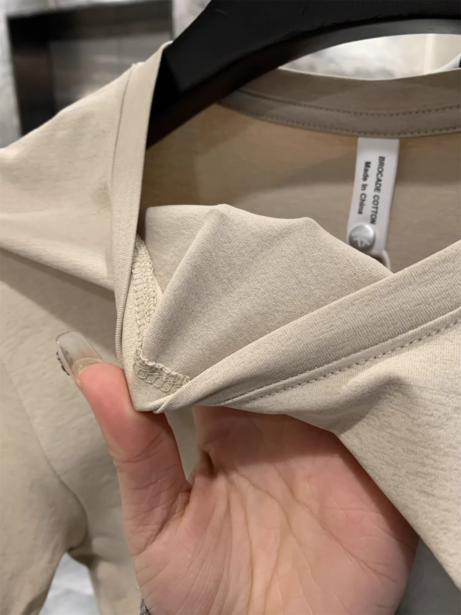 Don Quixote thêu hình đầu hổ tinh tế! Sự thoải mái hoàn hảo! Áo thun nam ngắn tay cổ tròn thông thường mùa hè hợp thời trang