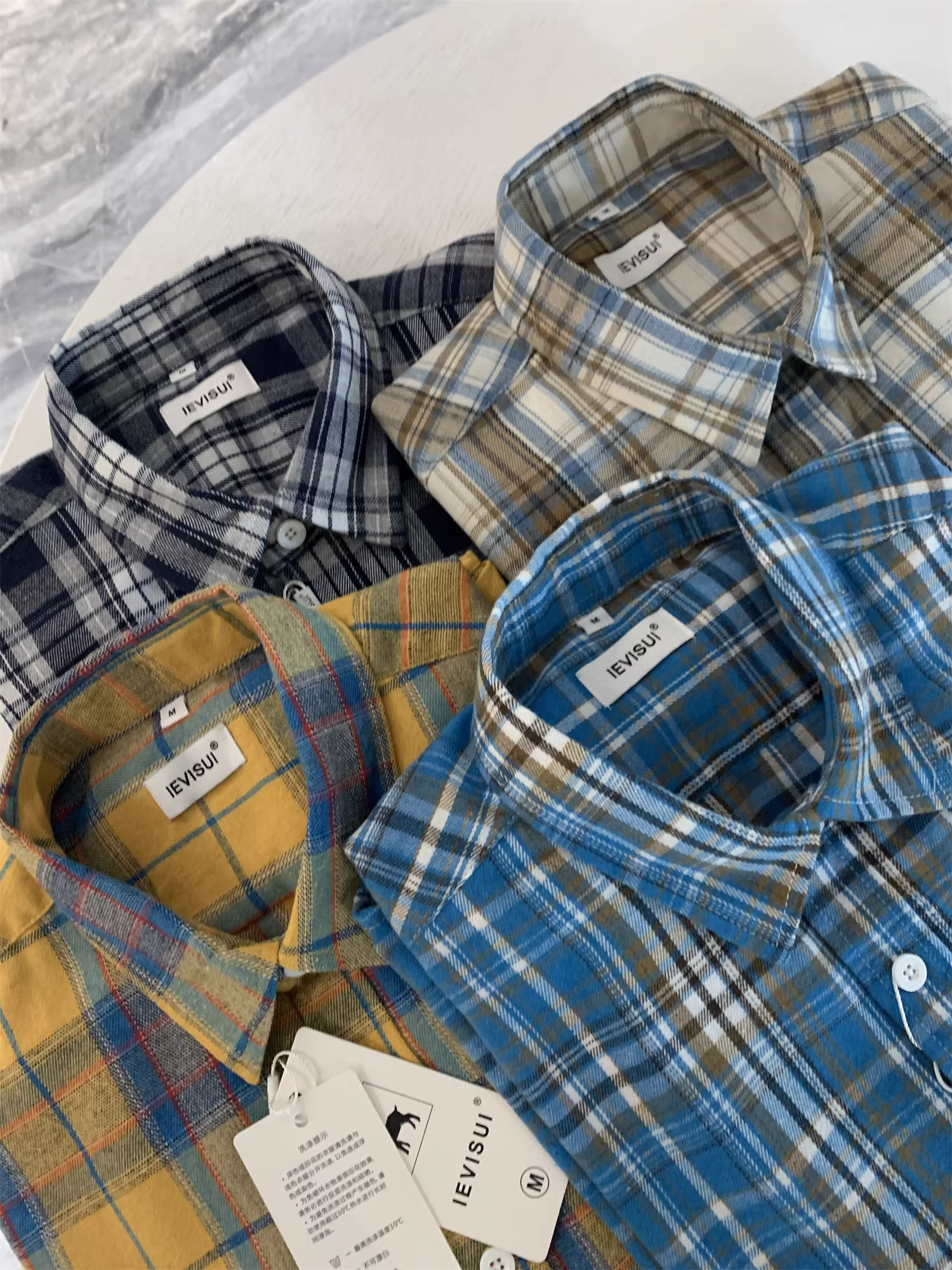 Dòng sản phẩm Don Quixote! Trang trí thêu tinh tế! Áo sơ mi dài tay kẻ sọc mềm mại mùa thu dành cho nam.