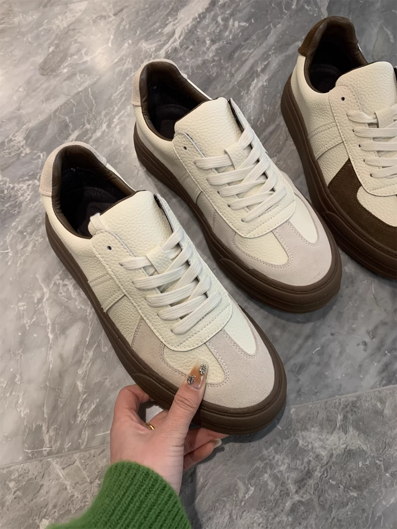 Don Quixote da lộn bò + phối sợi microfiber! Đế cao su mềm chống trơn trượt, giày thể thao nam da thật buộc dây, kiểu dáng thời trang