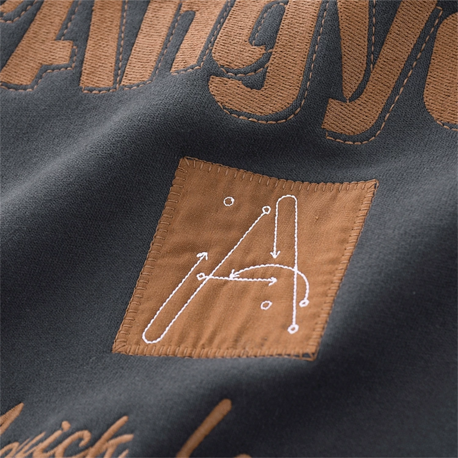 Don Quixote nặng tới 420g! Áo nỉ có mũ trùm đầu thêu chữ thời trang giản dị dành cho nam mùa thu đông