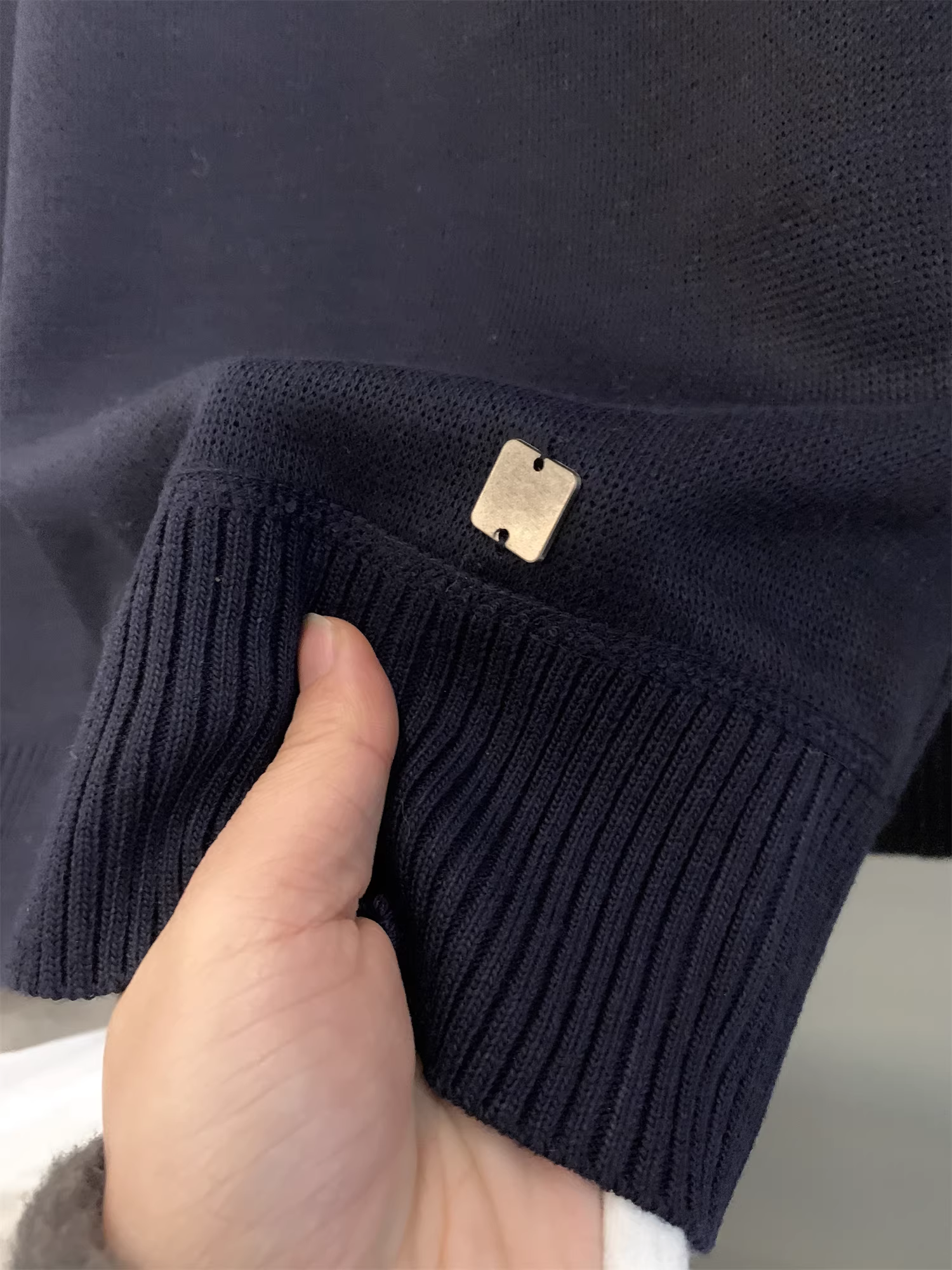 Don Quixote, hãy đi Mỹ! Tinh tế và thoải mái! Áo len nam không tay cơ bản mùa xuân và mùa thu.