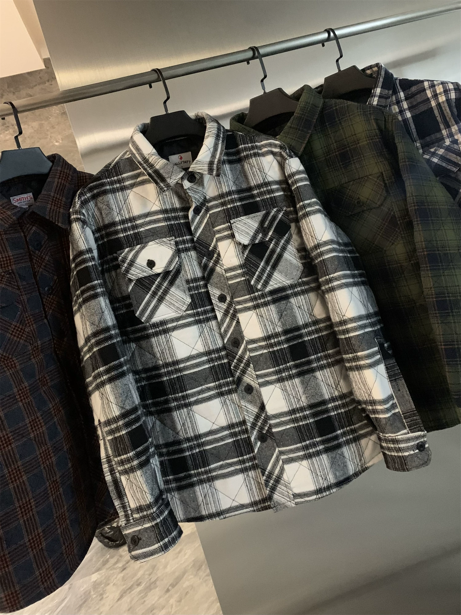 Don Quixote, một thương hiệu độc đáo ở Bắc Mỹ! Áo khoác sơ mi làm việc mùa thu đông kiểu cổ điển, kẻ ca rô, chất liệu flannel, lót bông dành cho nam.