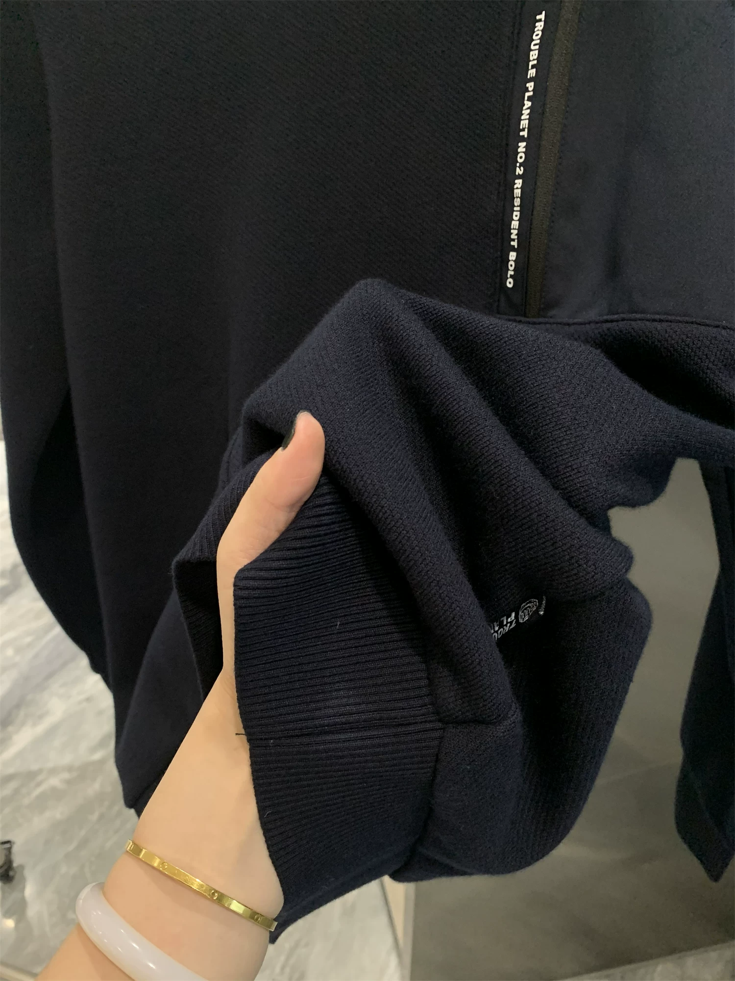 Ưu điểm của bộ sưu tập Don Quixote Sea! Có lớp lót lông cừu! Áo len nam mặc thường ngày mùa thu đông, ấm áp và không cồng kềnh.