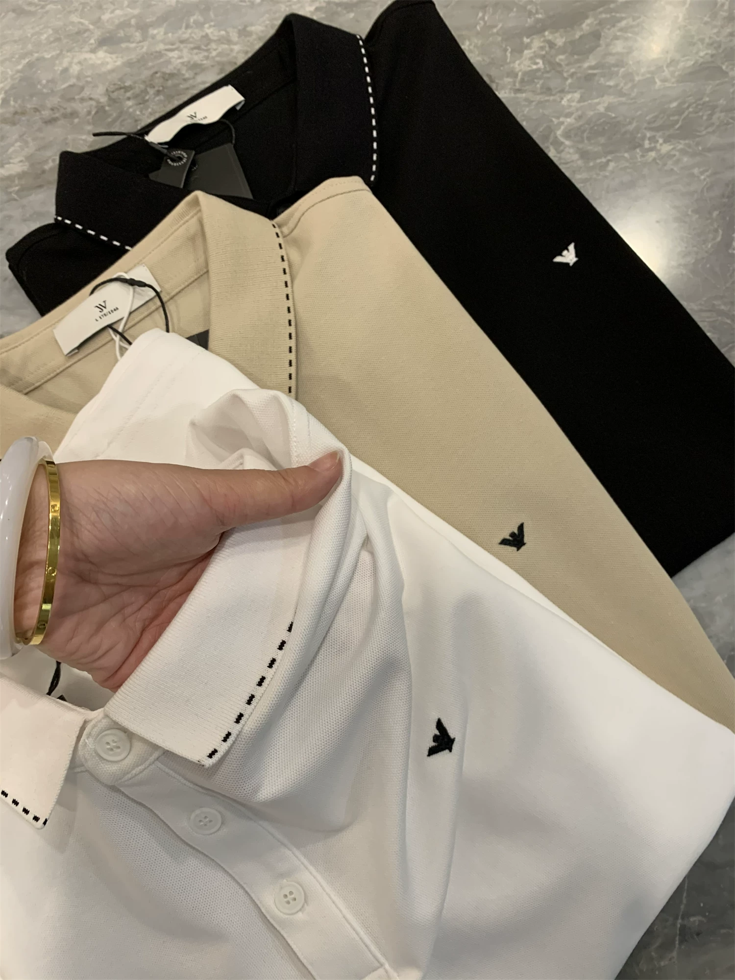 Phong cách nhà thiết kế Don Quixote! Chất liệu cotton pique sợi mịn! Áo polo nam ngắn tay thêu tinh tế, xu hướng mùa hè.