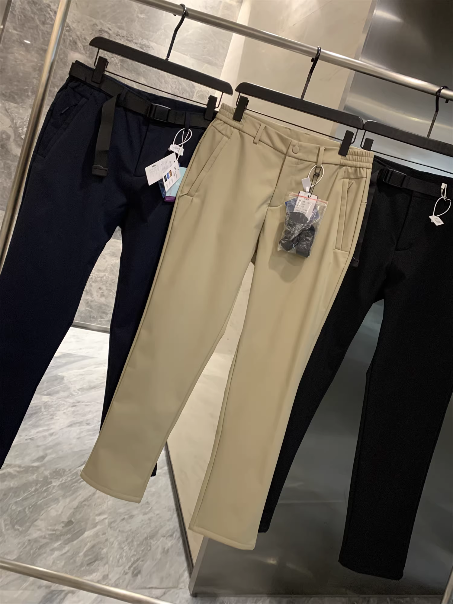 Áo giữ nhiệt Don Quixote! Chống gió và chống thấm nước! Quần dài có dây thắt lưng dành cho nam mùa đông